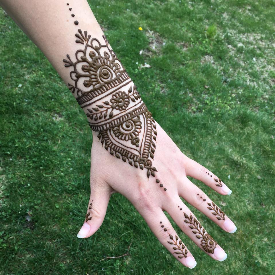 Read more about the article Henna by Ash NJ (Sat Only)