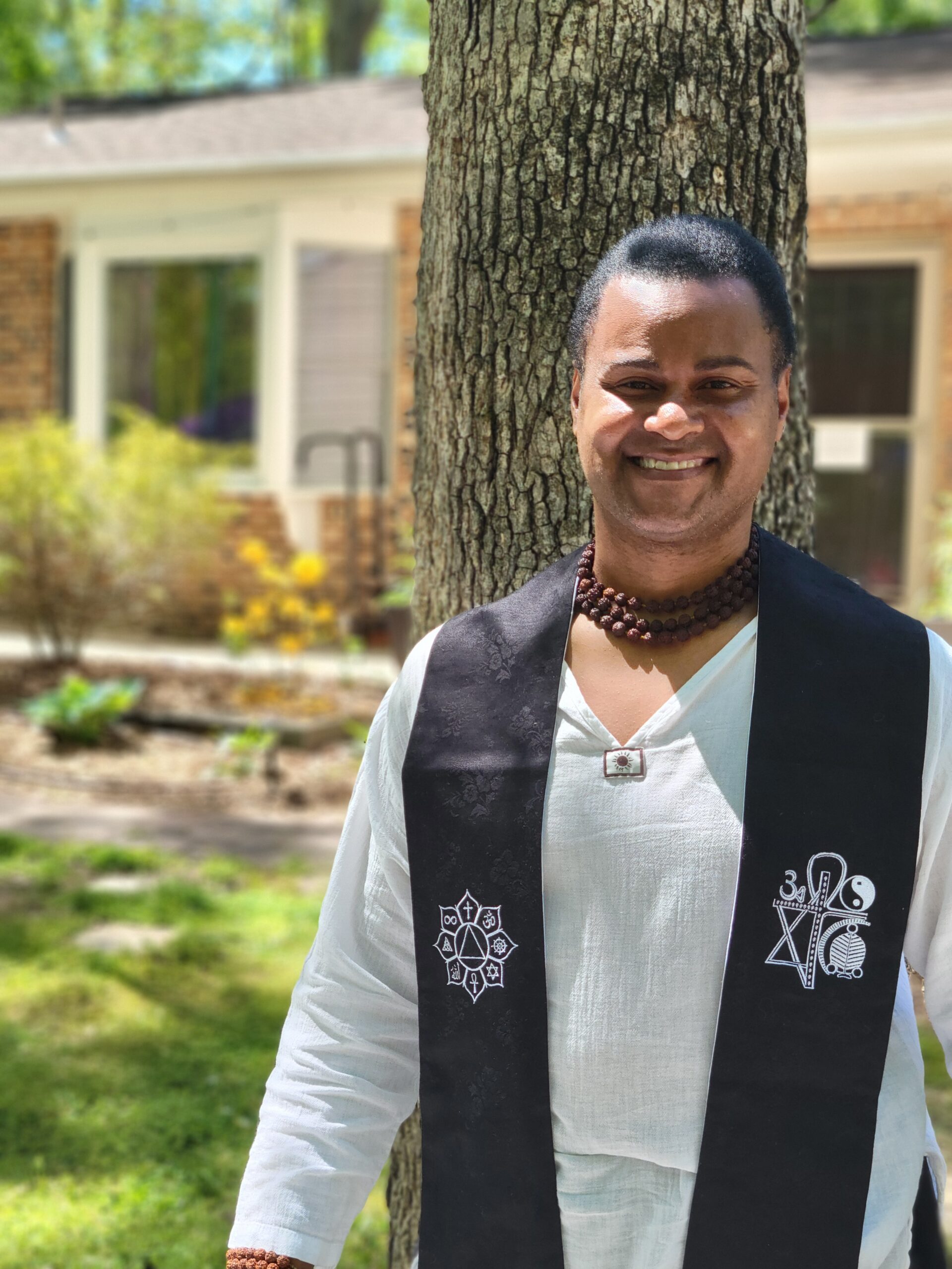 Read more about the article Sat 1:00pm (45min Workshop): Embodying the 6 Harmonies with Rev. Dr. Hasan Ali Rucker
